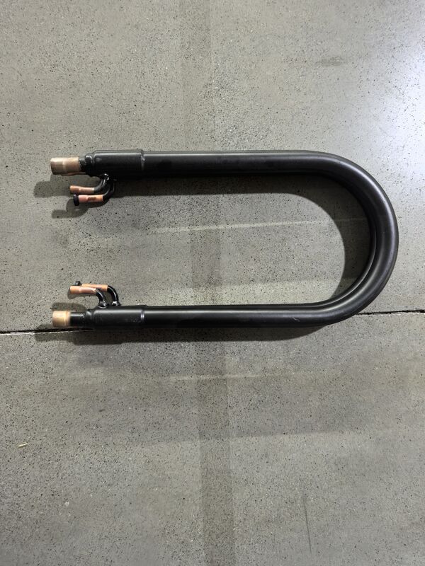 Spray Black Antirust Paint Coaxial Heat Exchanger with 9.52mm Refrigerant Outlet and Spiral Twisting Construction